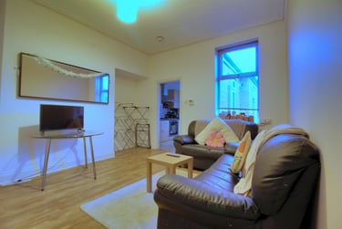 3 bed house, Second Avenue, Heaton, Newcastle, NE65XT - Image 2